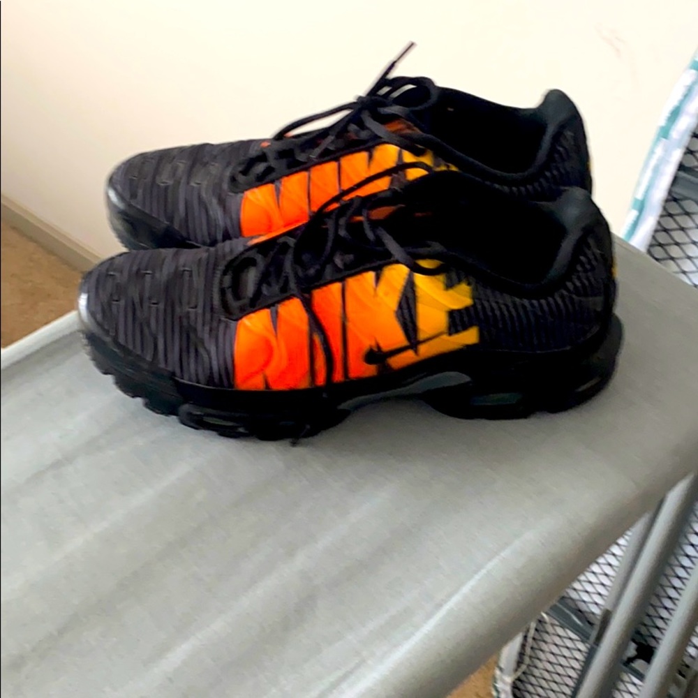 Men’s Nike shoes sz 13
